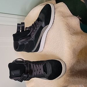 Puma .... High ankle with strap support